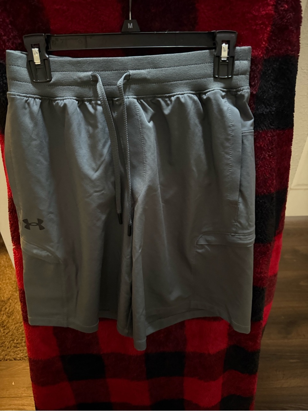 Under Armour Men's Gray Athletic Drawstring Shorts